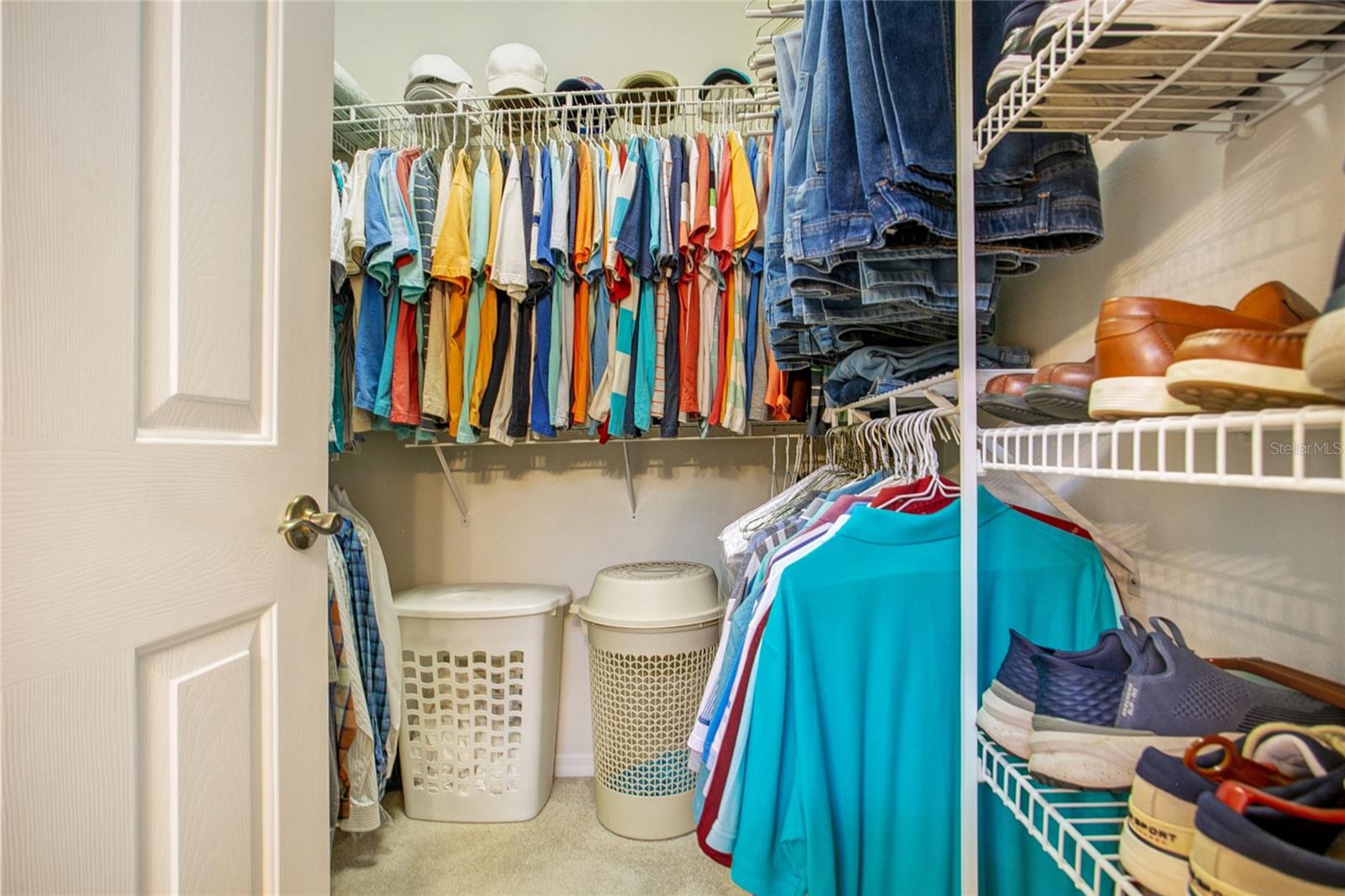 Image 17 of 37 For 474 Foxhill Drive