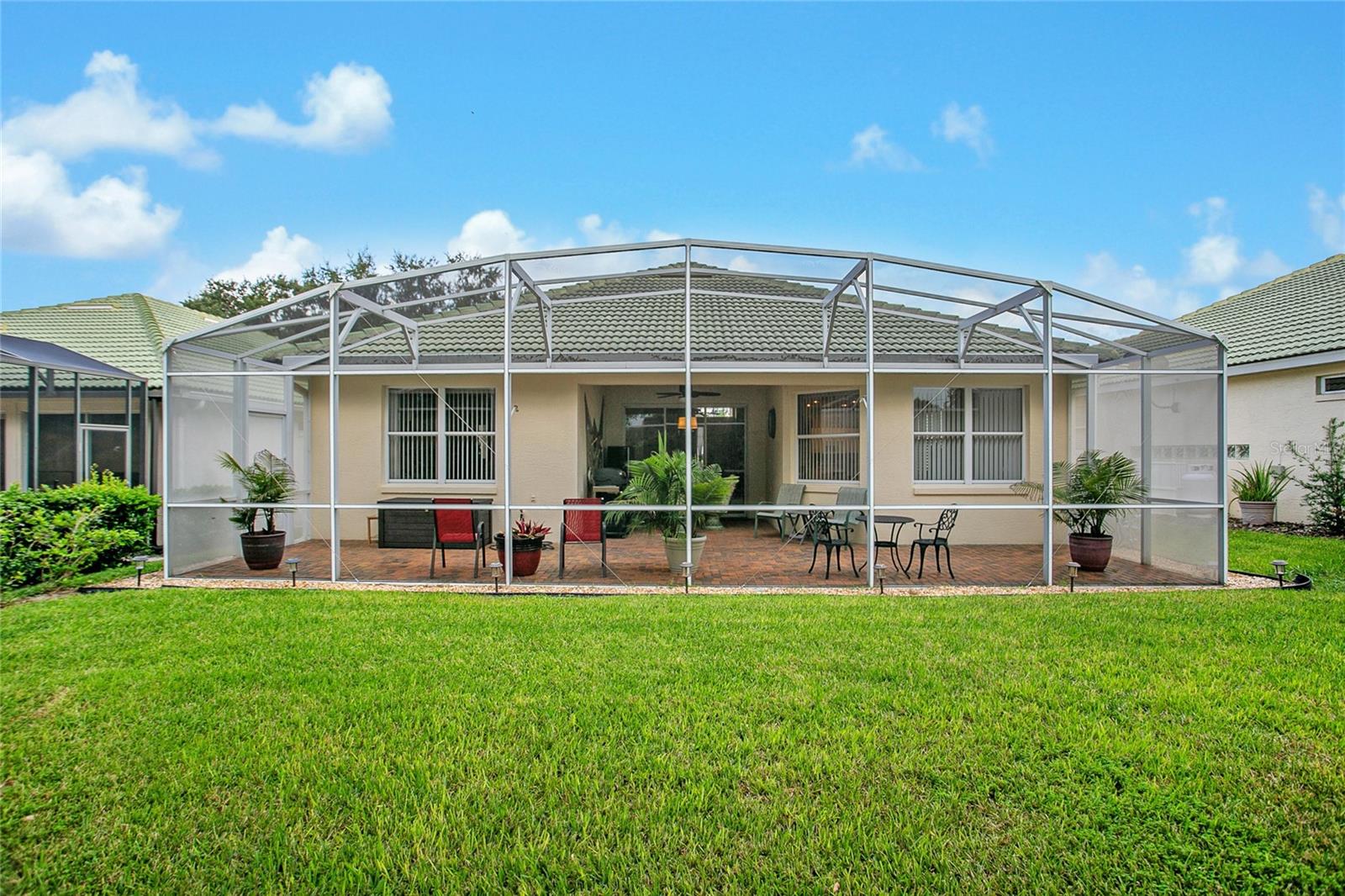 Image 26 of 37 For 474 Foxhill Drive