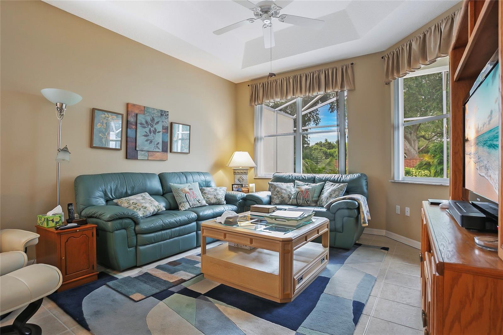 Image 3 of 37 For 474 Foxhill Drive