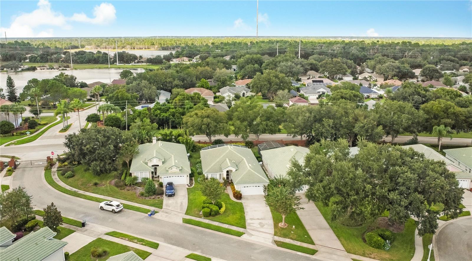 Image 32 of 37 For 474 Foxhill Drive