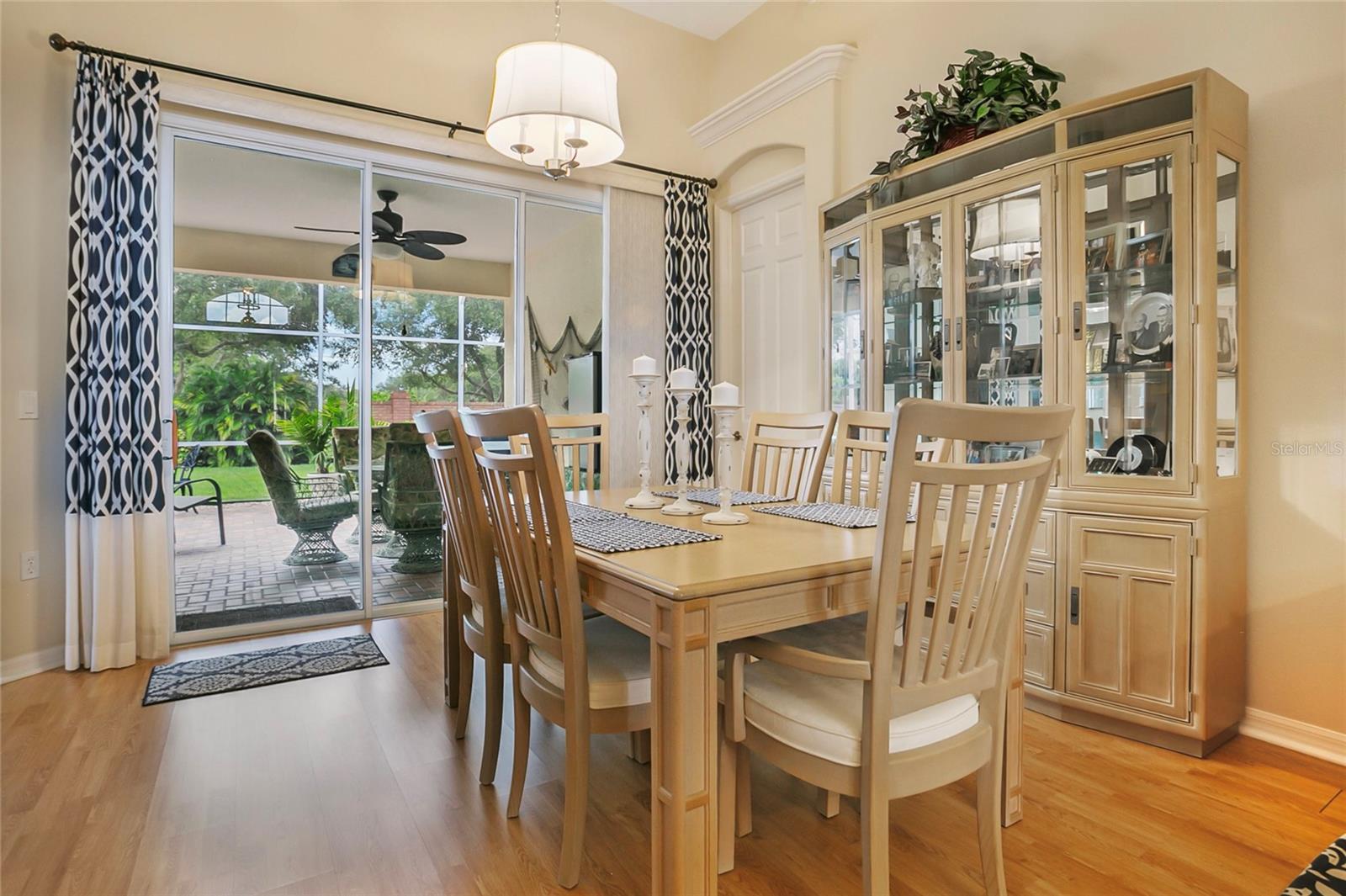 Image 8 of 37 For 474 Foxhill Drive