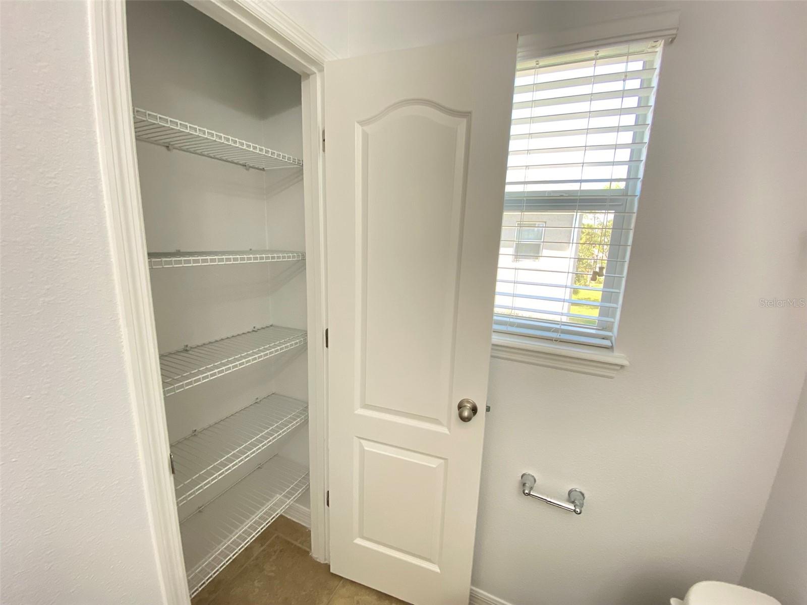 Image 39 of 41 For 6558 Goldenrod Road 78b