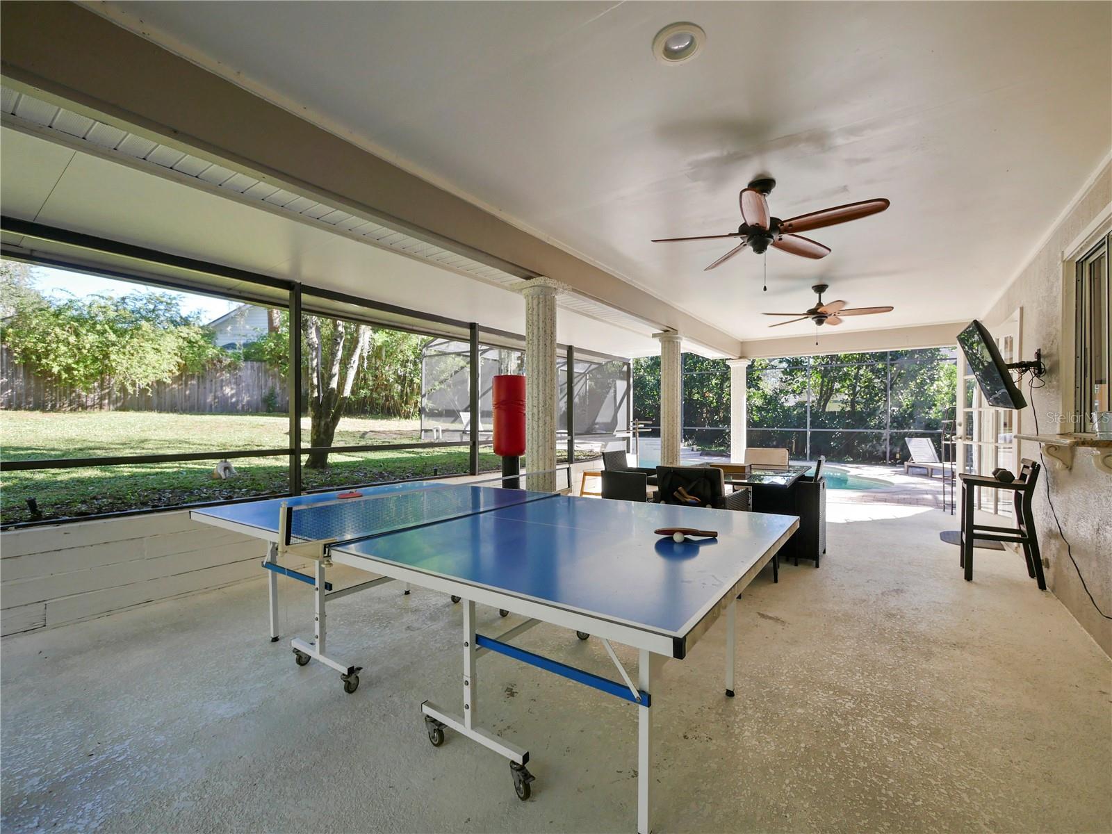 Image 19 of 40 For 300 Sprucewood Road