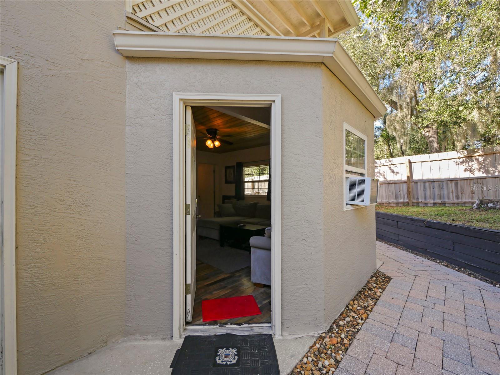 Image 25 of 40 For 300 Sprucewood Road