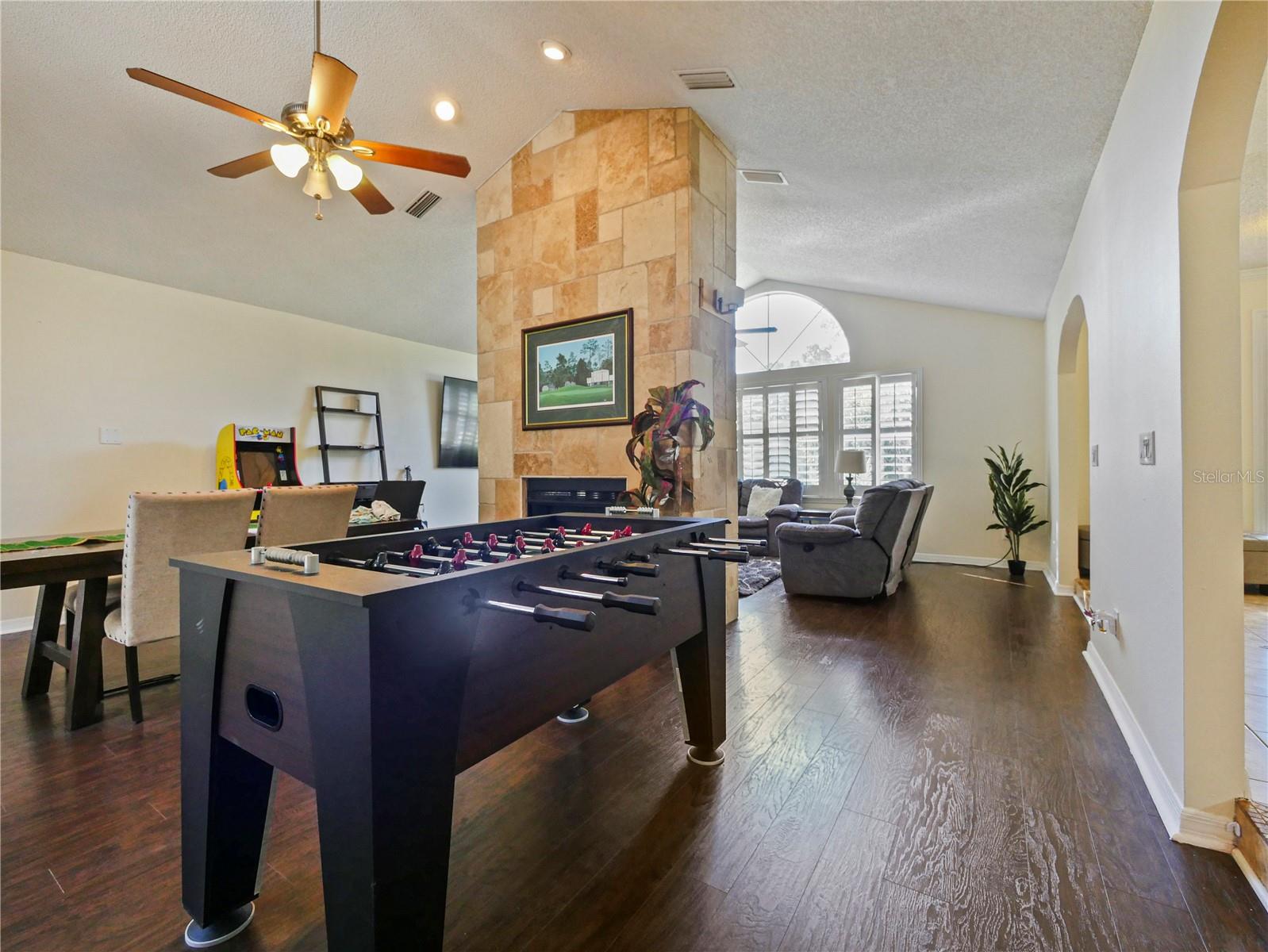 Image 9 of 40 For 300 Sprucewood Road