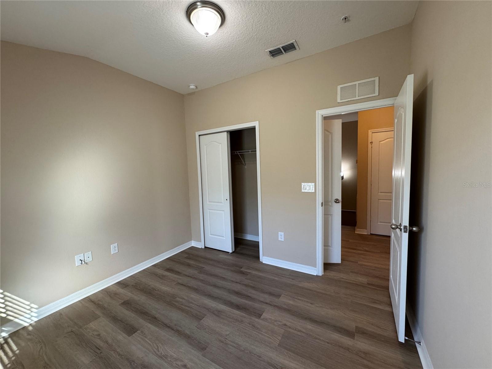 Image 21 of 45 For 10229 Lake District Lane 20