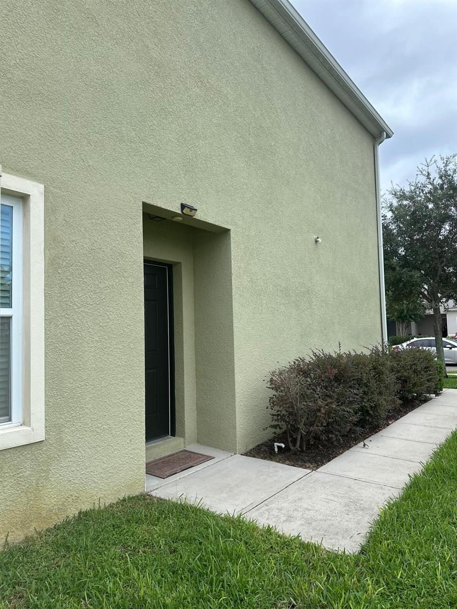 Image 4 of 24 For 9043 Carlotta Way