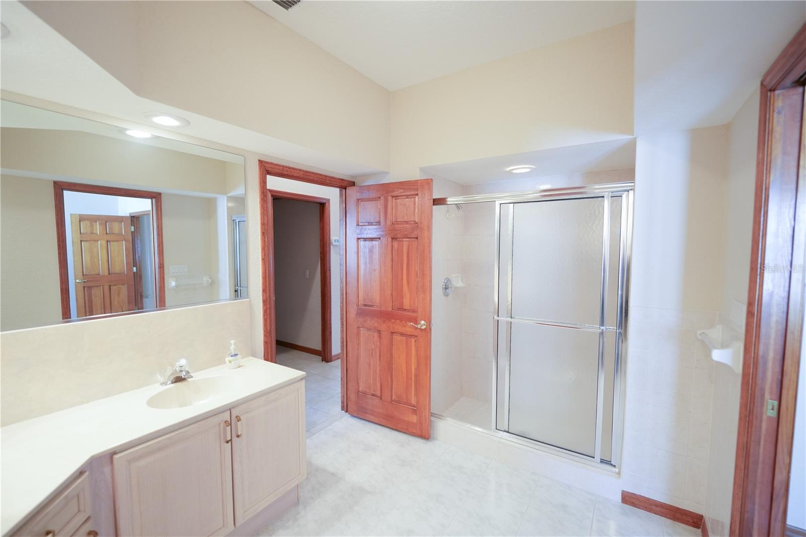 Image 17 of 36 For 2784 Alexander Drive