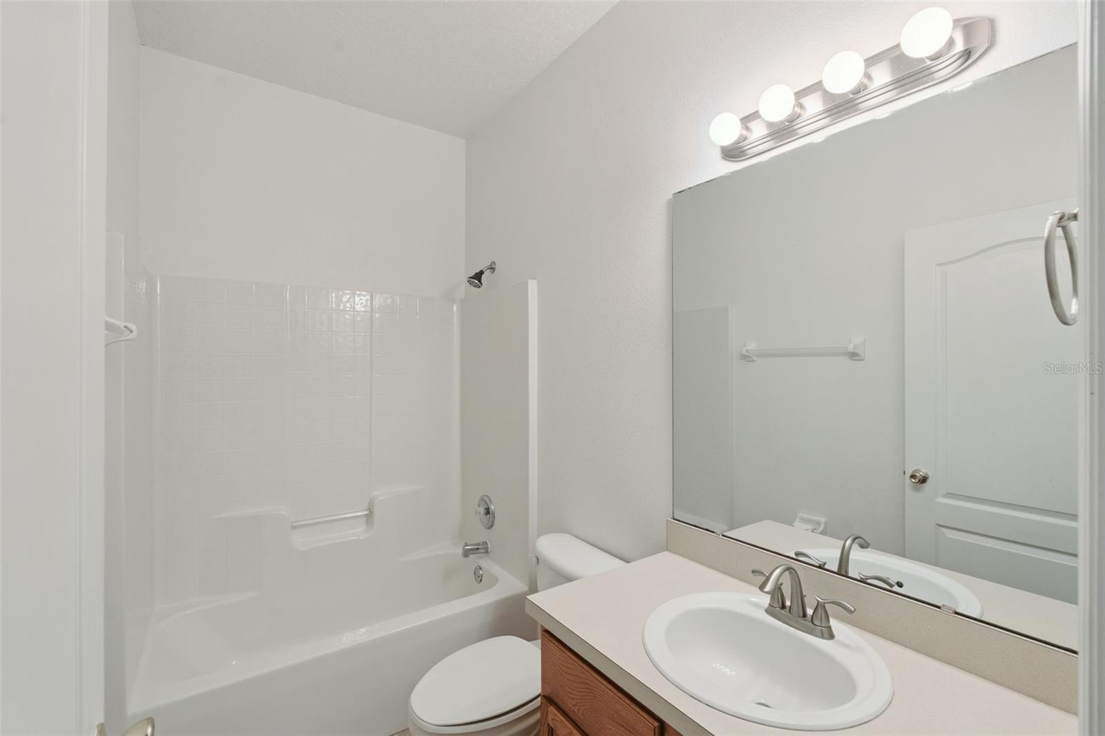 Image 14 of 17 For 4267 Waterside Pointe Circle