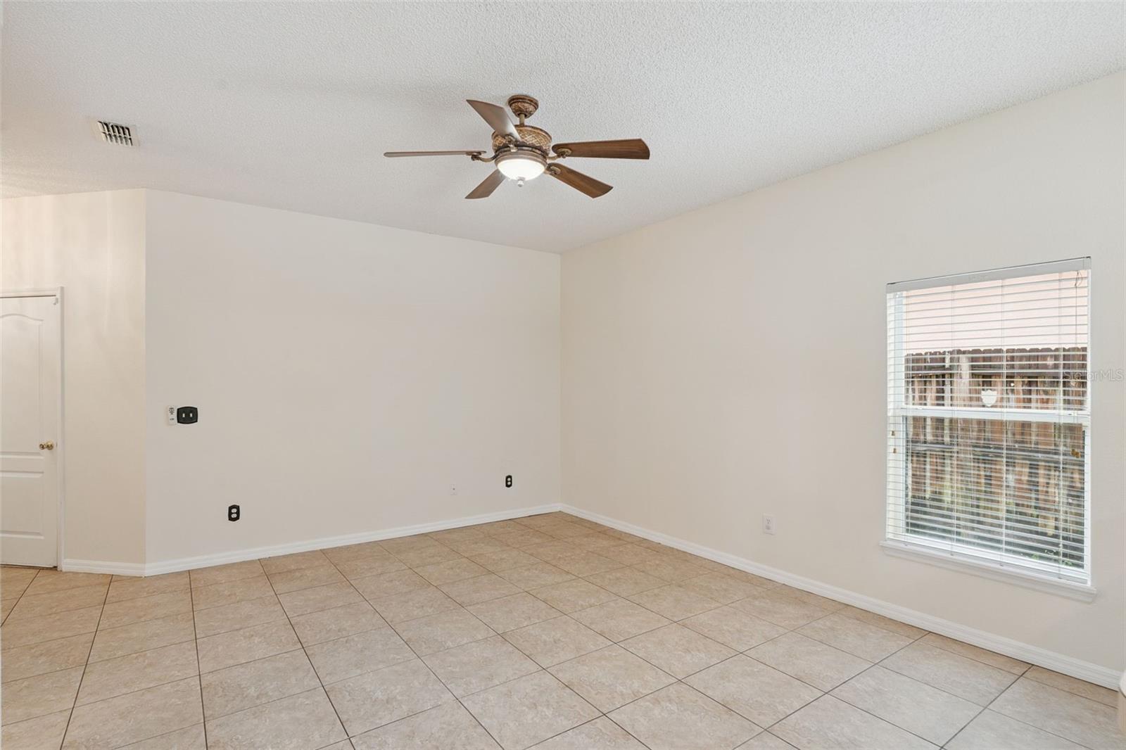 Image 5 of 17 For 4267 Waterside Pointe Circle