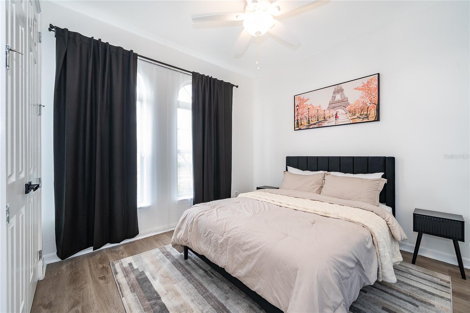 Image 7 of 29 For 2022 Redbay Avenue