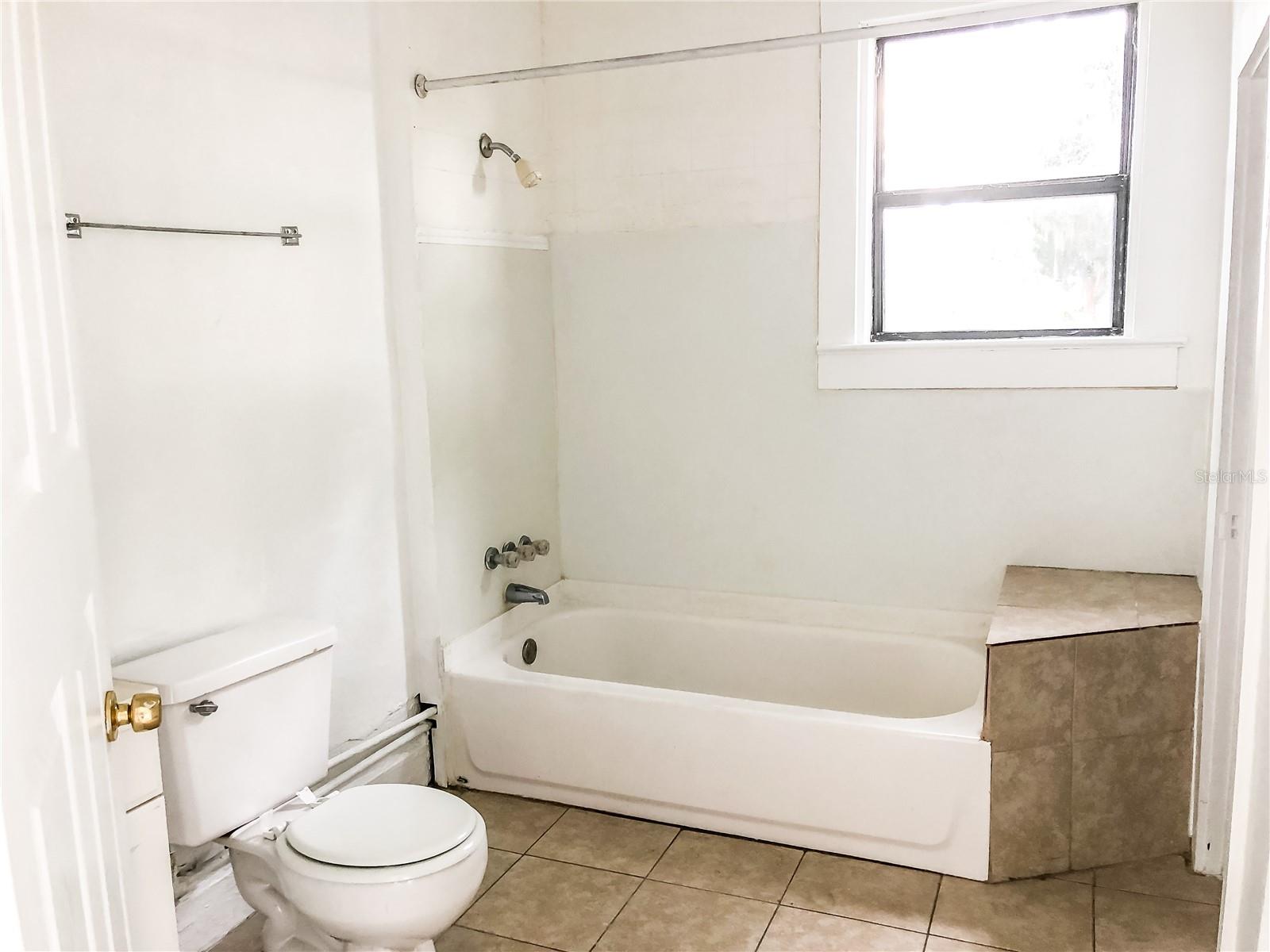 Image 11 of 17 For 12852 Florida Avenue 12852