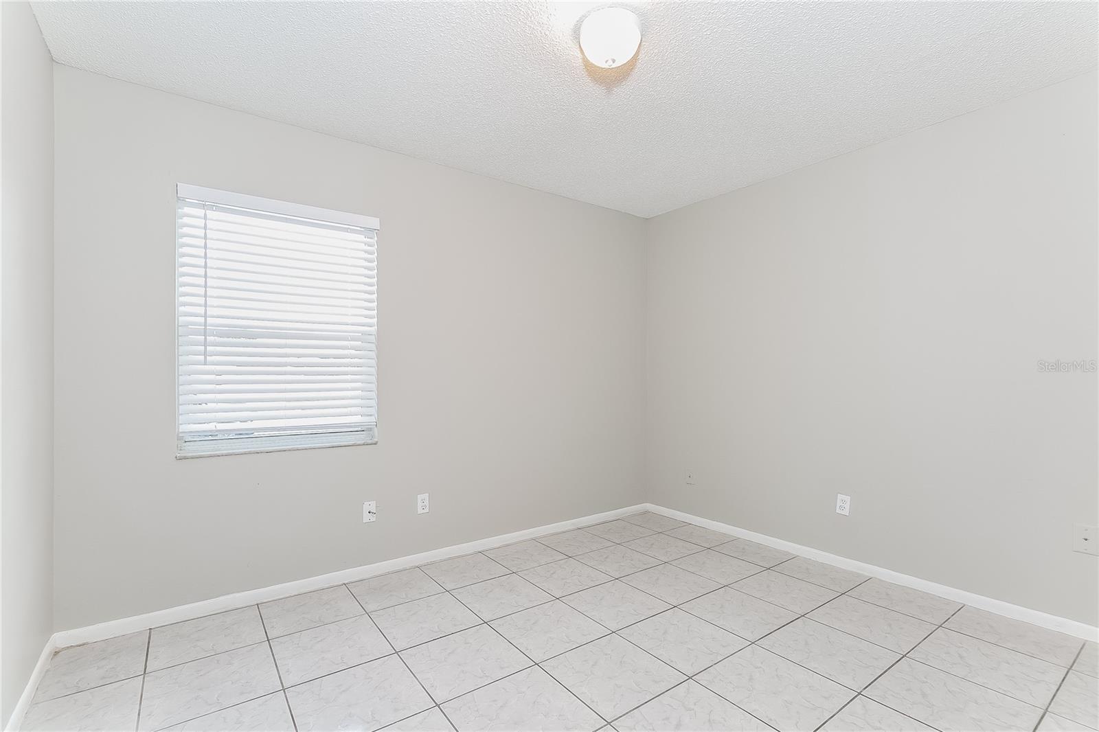 Image 11 of 16 For 353 Florida Parkway