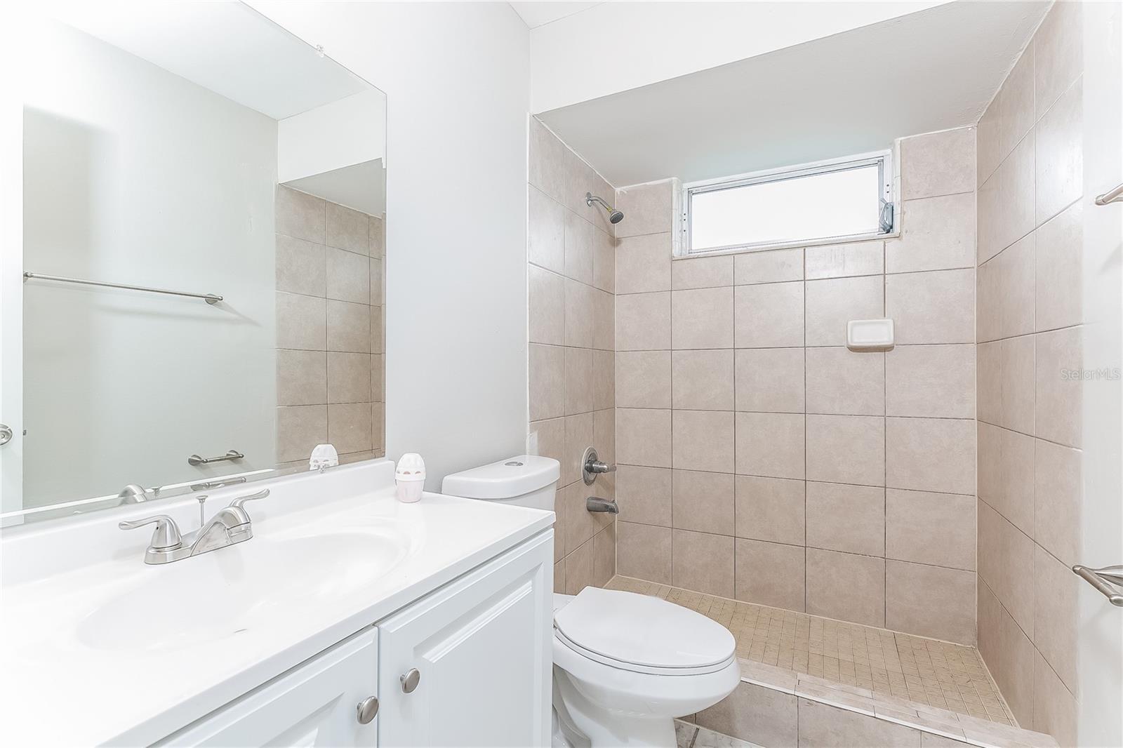 Image 13 of 16 For 353 Florida Parkway