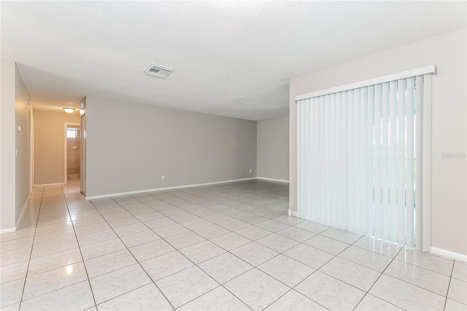 Image 4 of 16 For 353 Florida Parkway