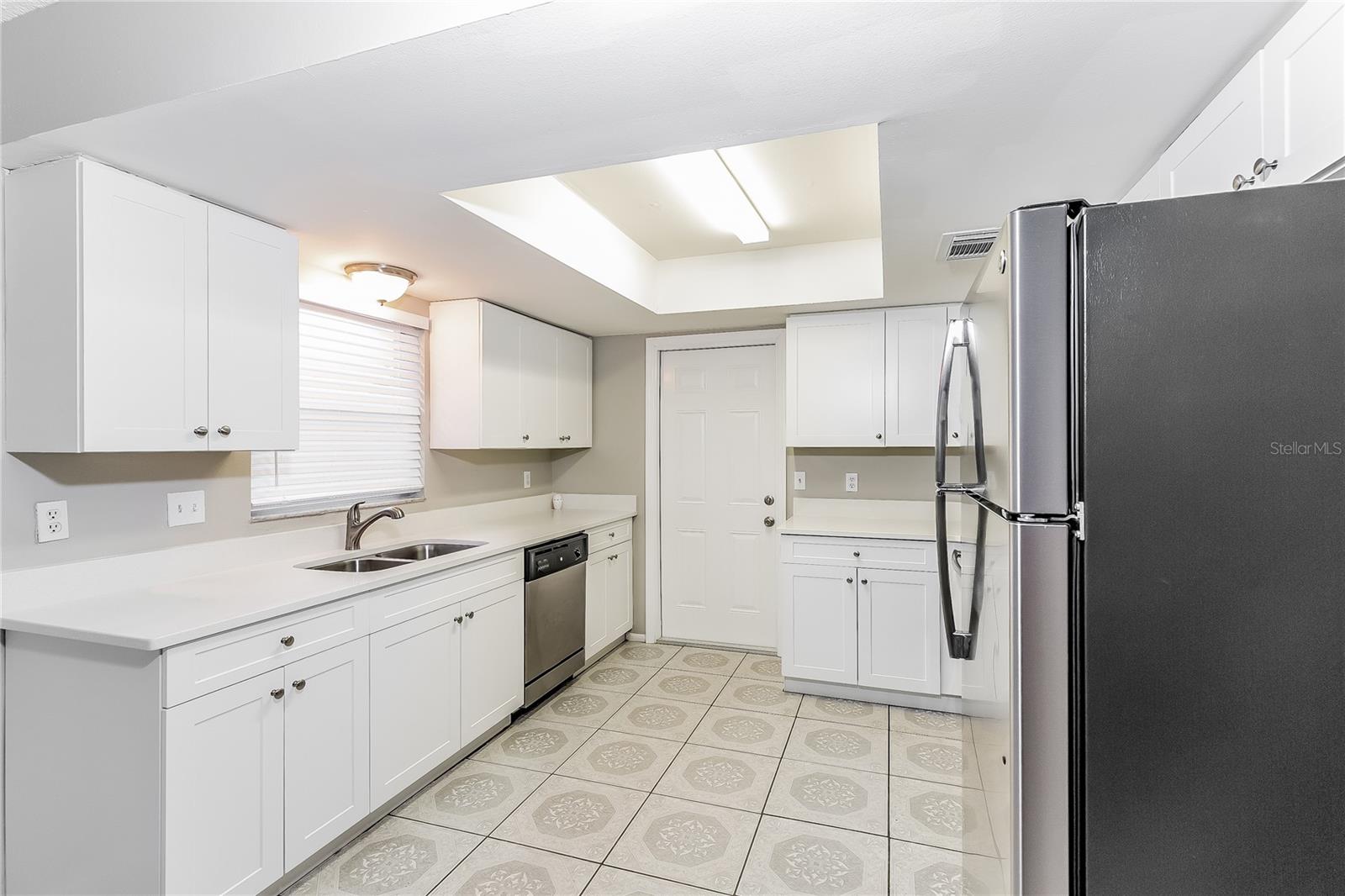 Image 5 of 16 For 353 Florida Parkway