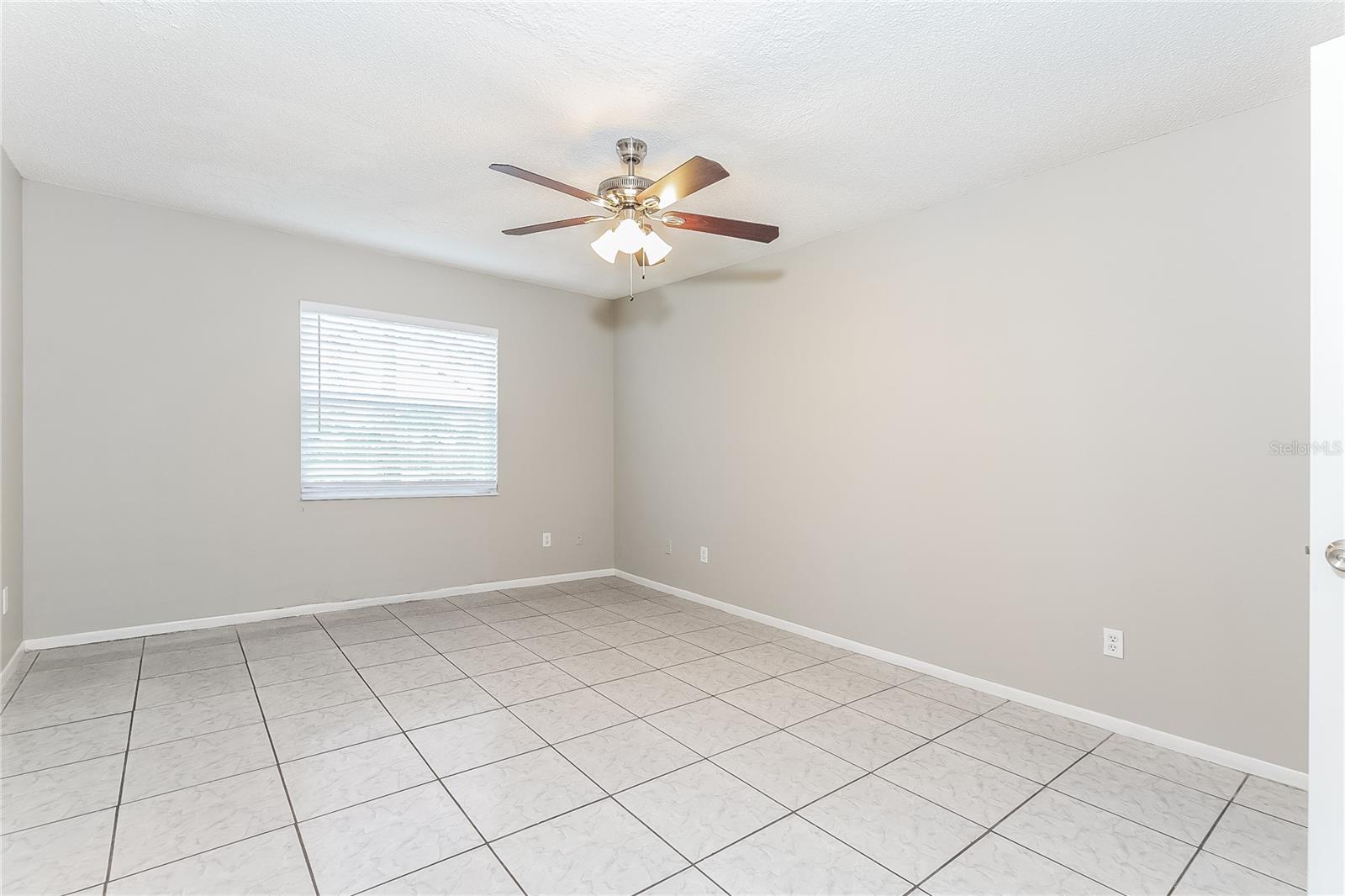 Image 7 of 16 For 353 Florida Parkway