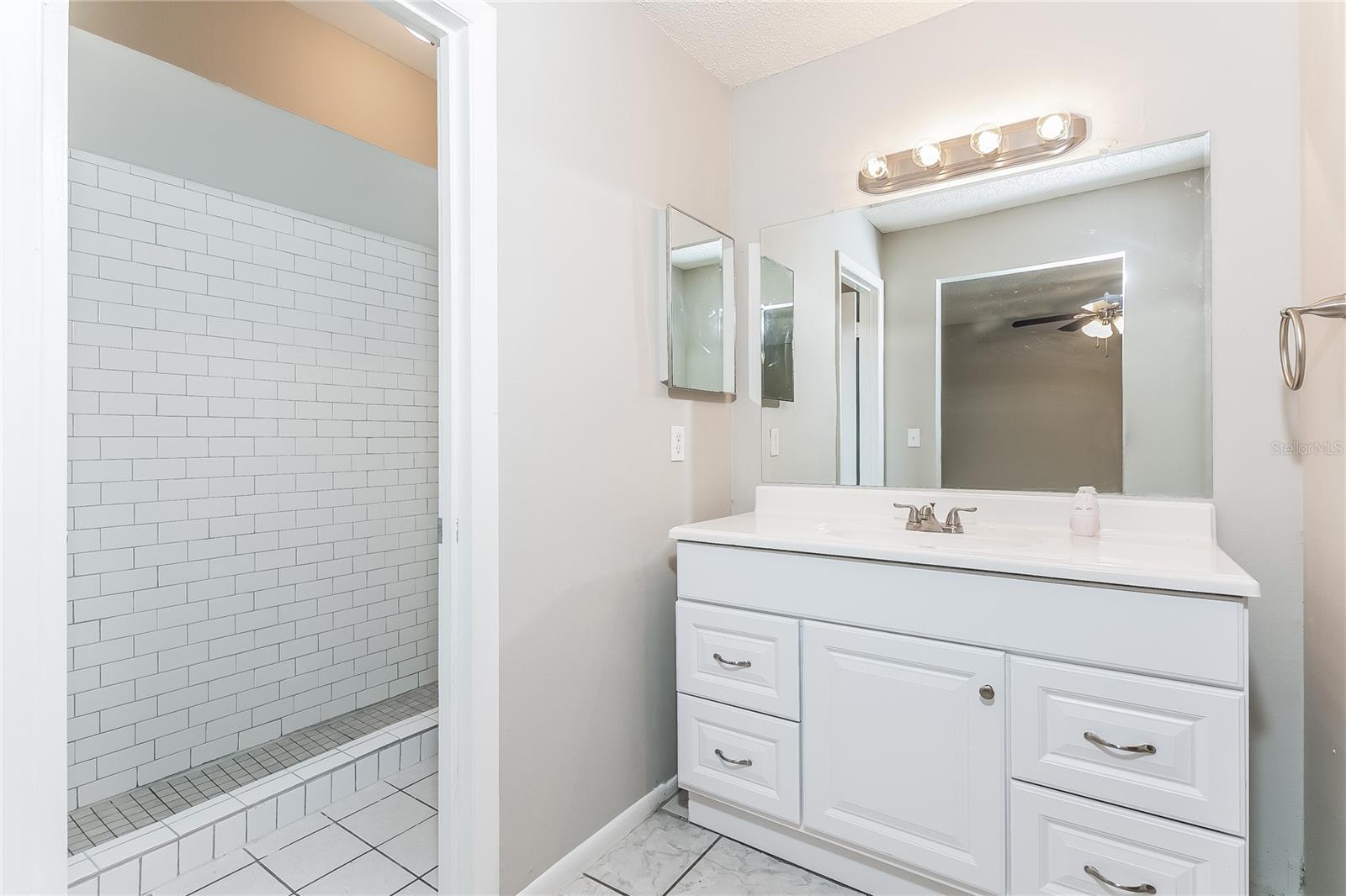 Image 9 of 16 For 353 Florida Parkway