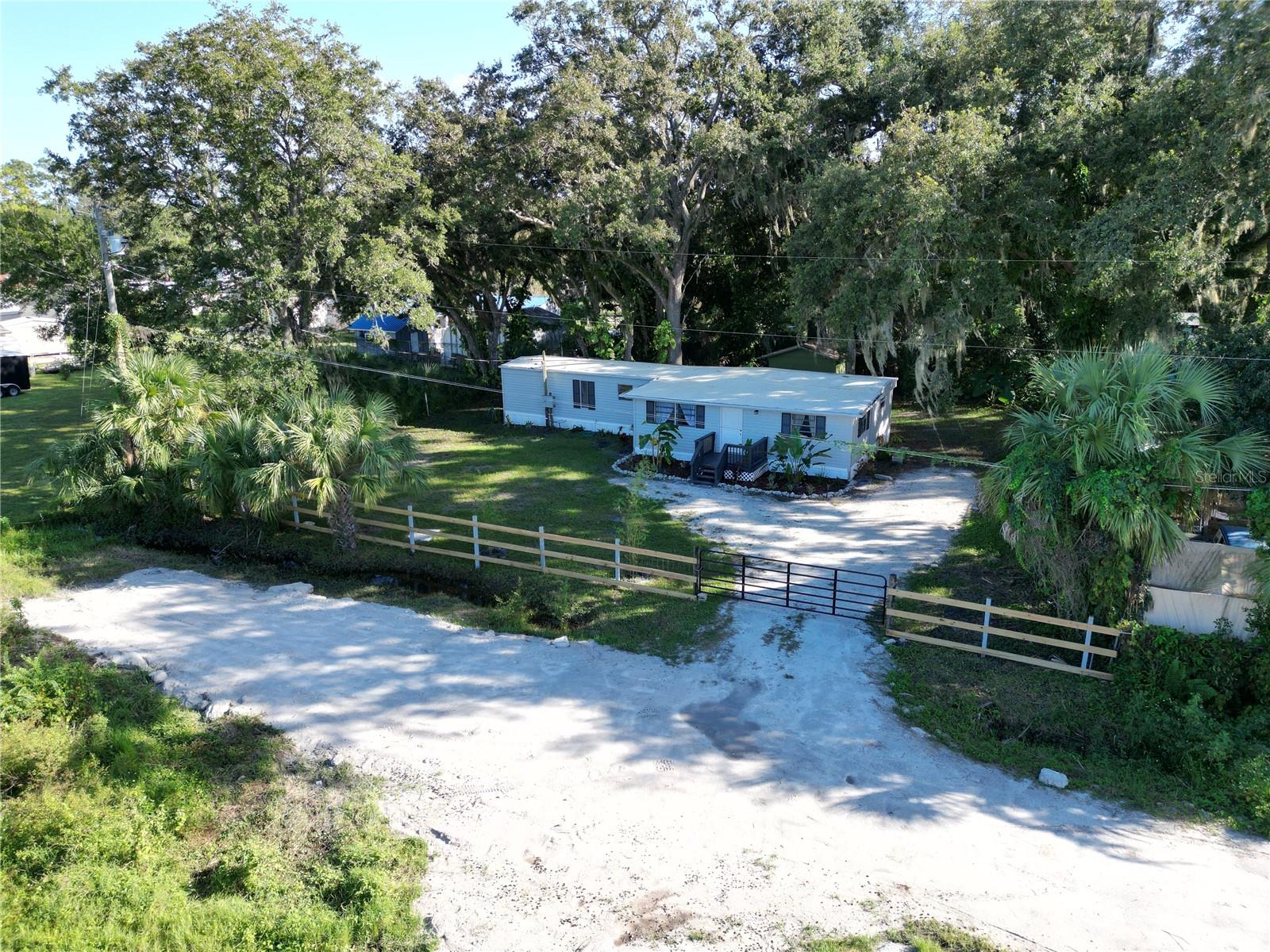 Image 3 of 28 For 18620 11th Ave