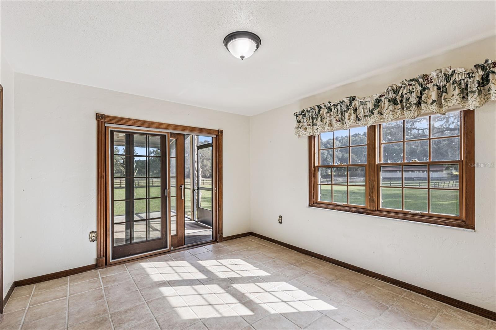 Image 12 of 47 For 551 200 Avenue