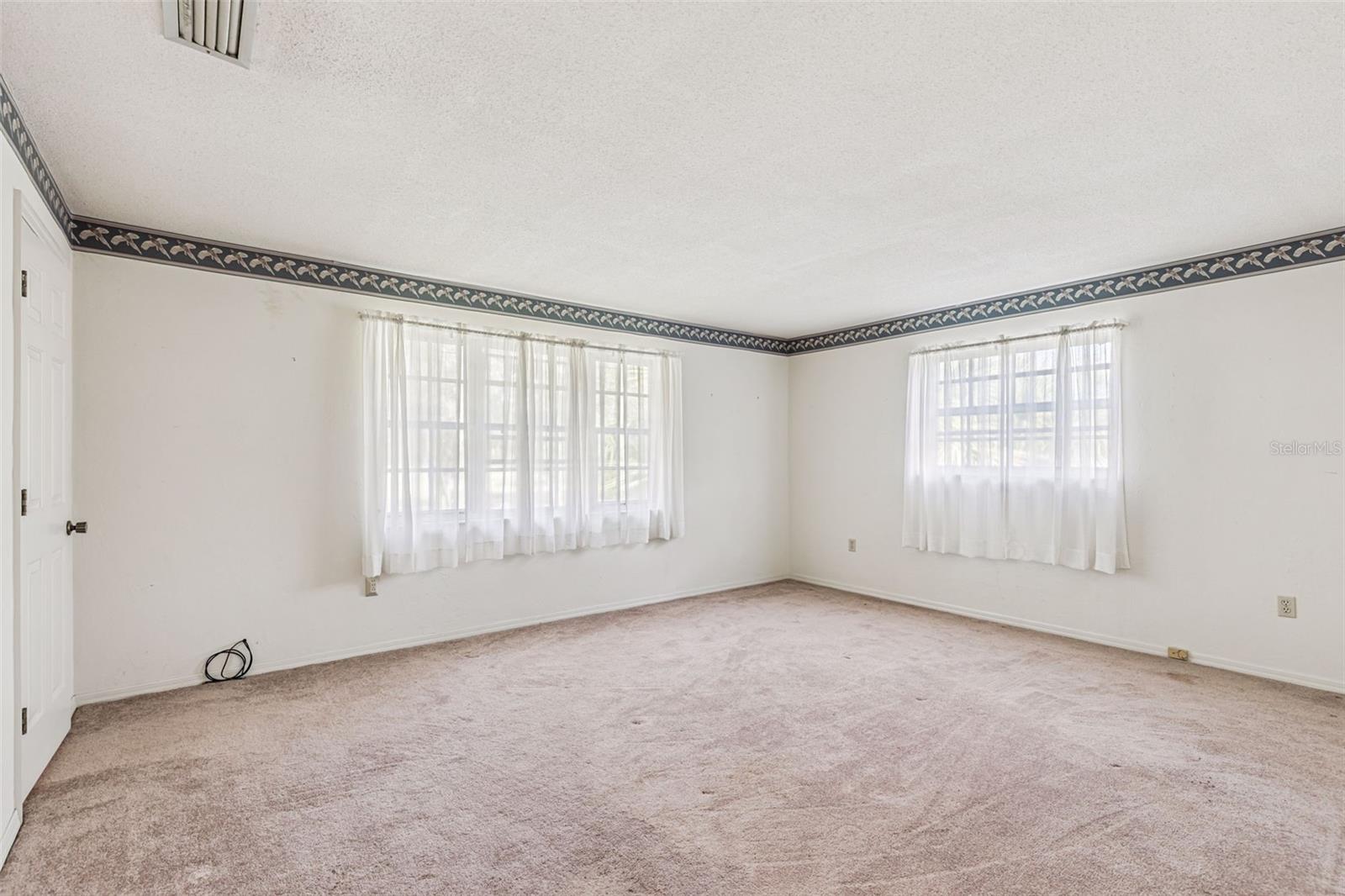 Image 20 of 47 For 551 200 Avenue