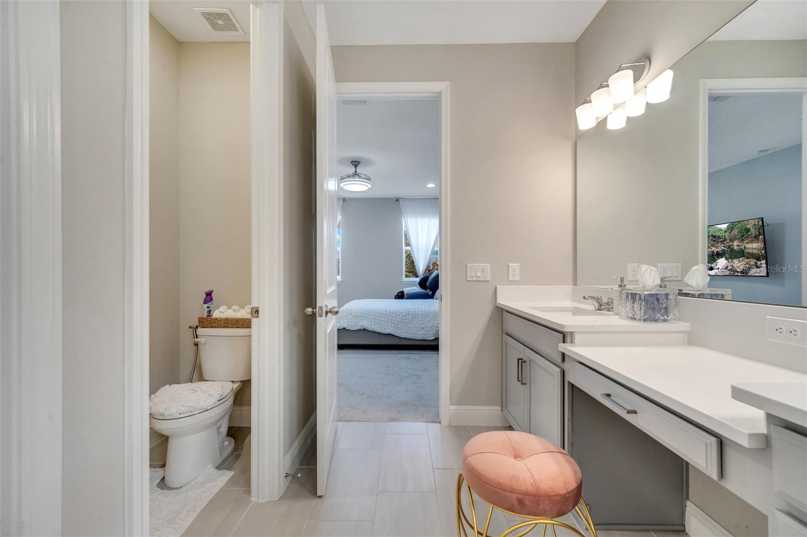 Image 15 of 32 For 18887 Rawson Street