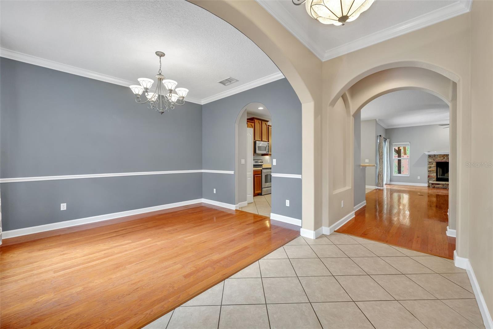 Image 3 of 27 For 5114 Legacy Oaks Drive