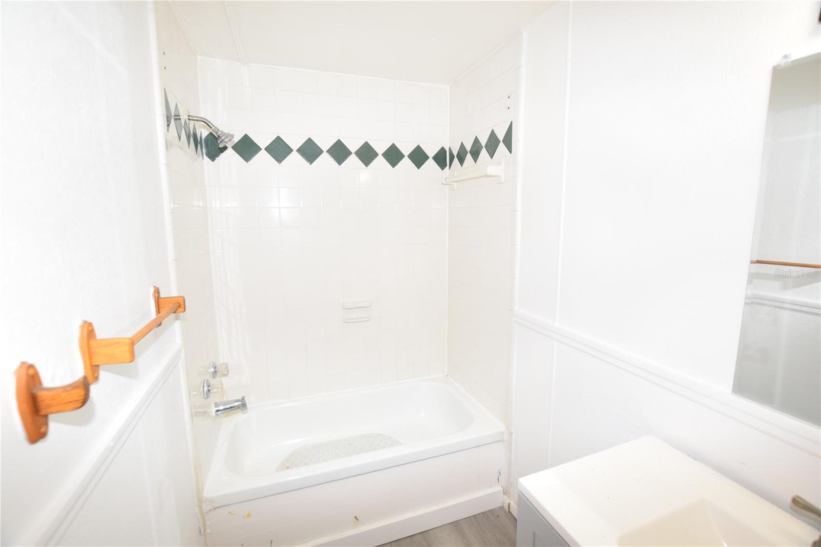 Image 20 of 26 For 820 Gee Creek Court