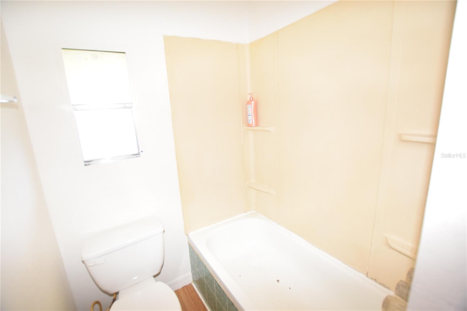 Image 21 of 26 For 820 Gee Creek Court