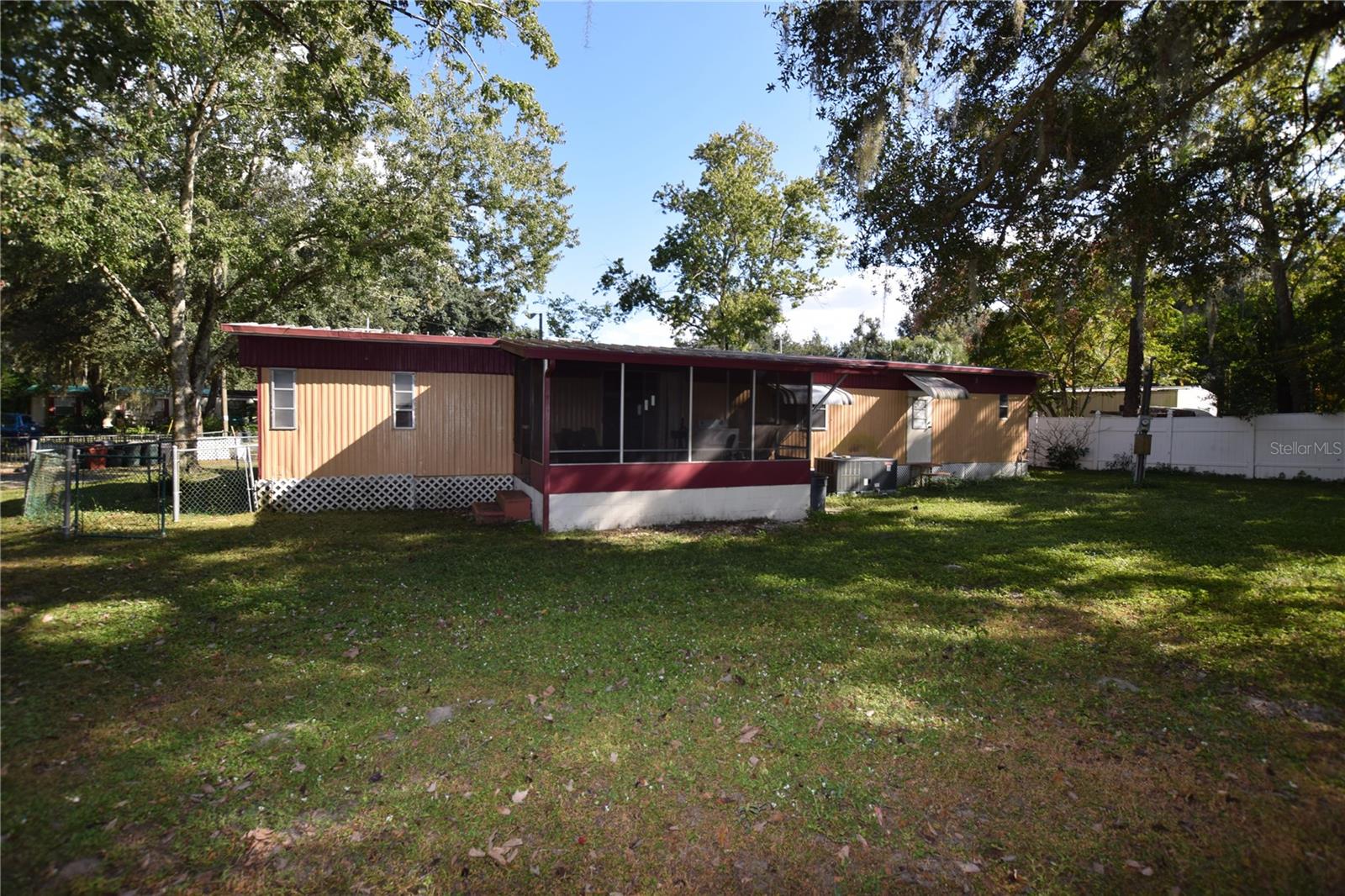 Image 3 of 26 For 820 Gee Creek Court