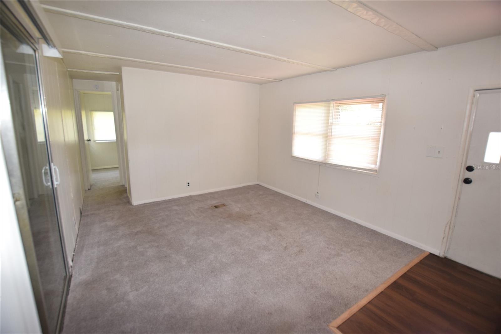 Image 6 of 26 For 820 Gee Creek Court