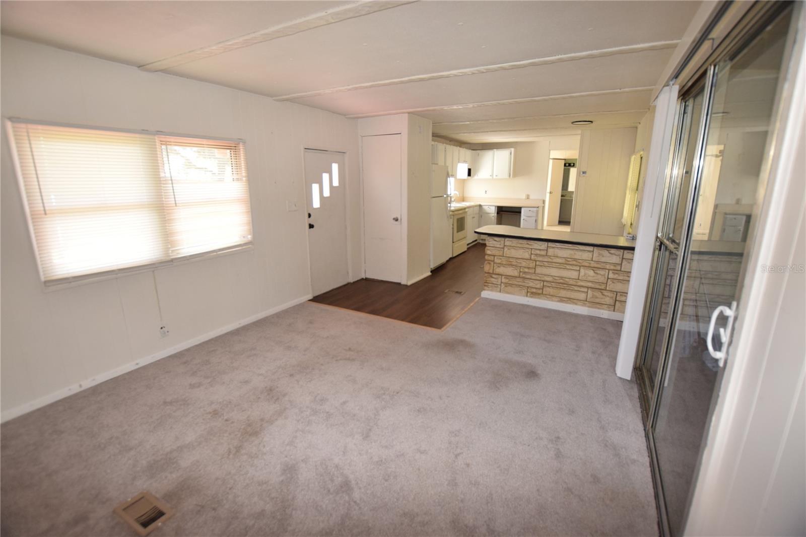 Image 7 of 26 For 820 Gee Creek Court