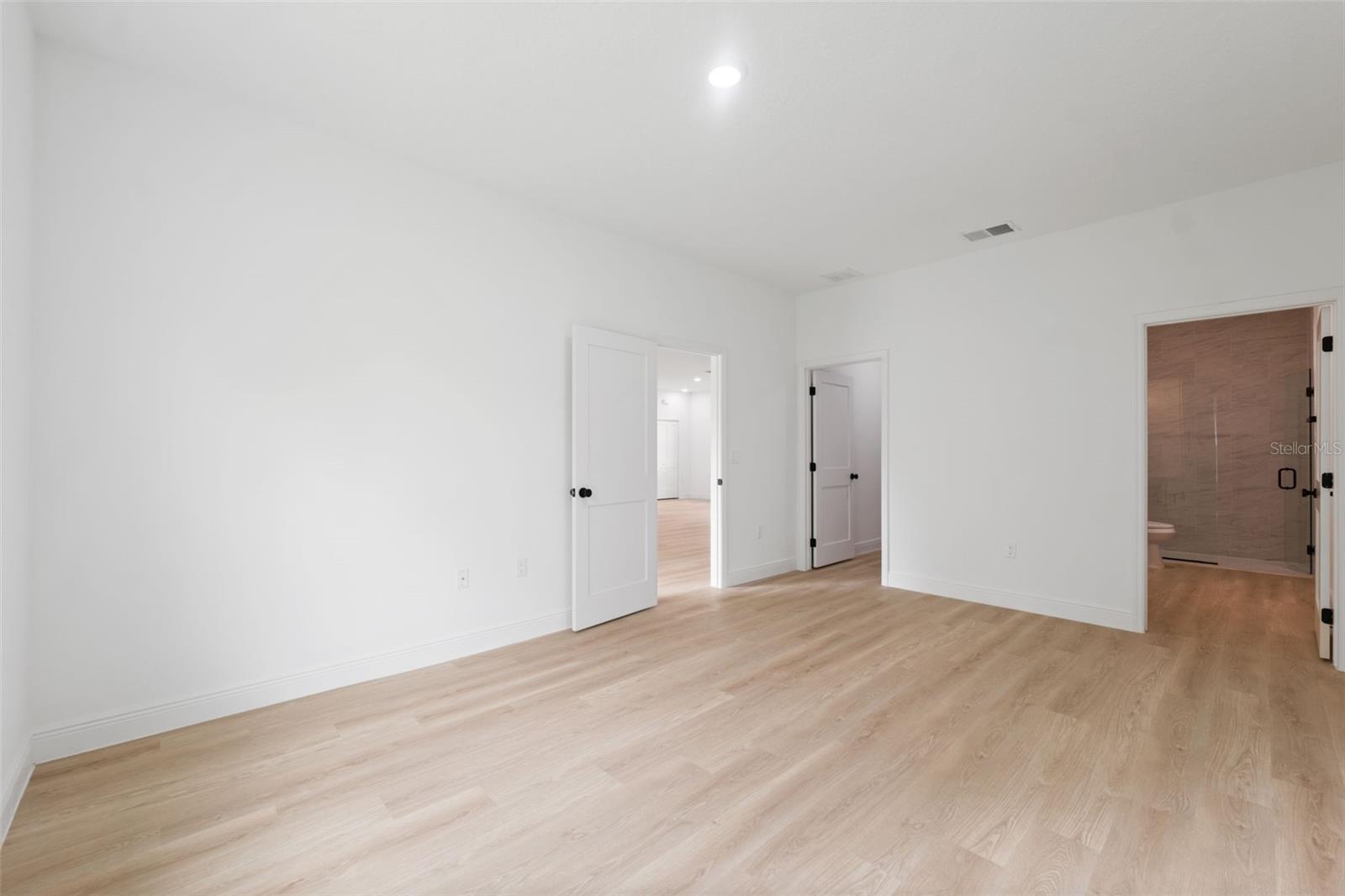 Image 19 of 35 For 15775 46th Circle