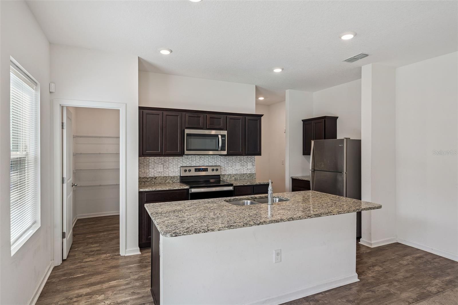 Image 7 of 32 For 16505 Cherry Landing Drive