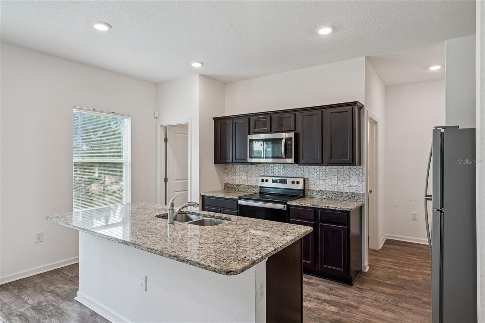 Image 8 of 32 For 16505 Cherry Landing Drive