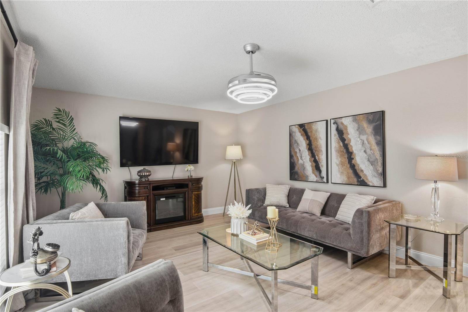 Image 10 of 30 For 11166 Laxton Street