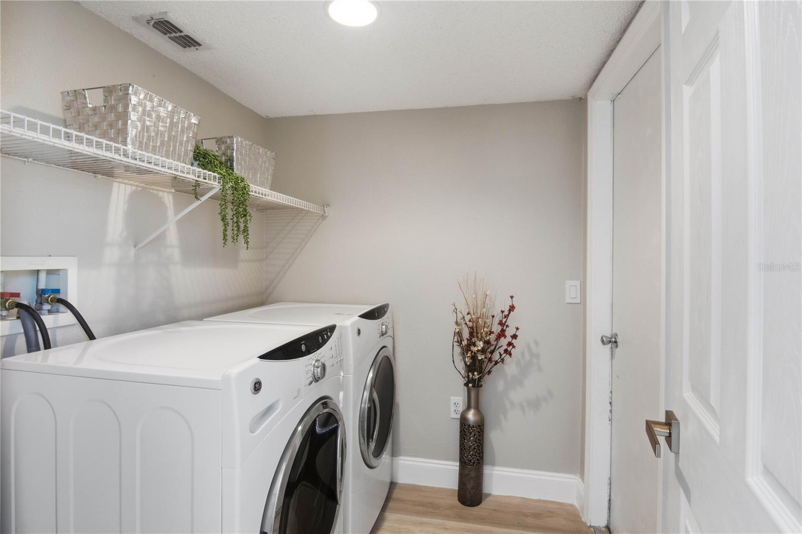 Image 25 of 30 For 11166 Laxton Street