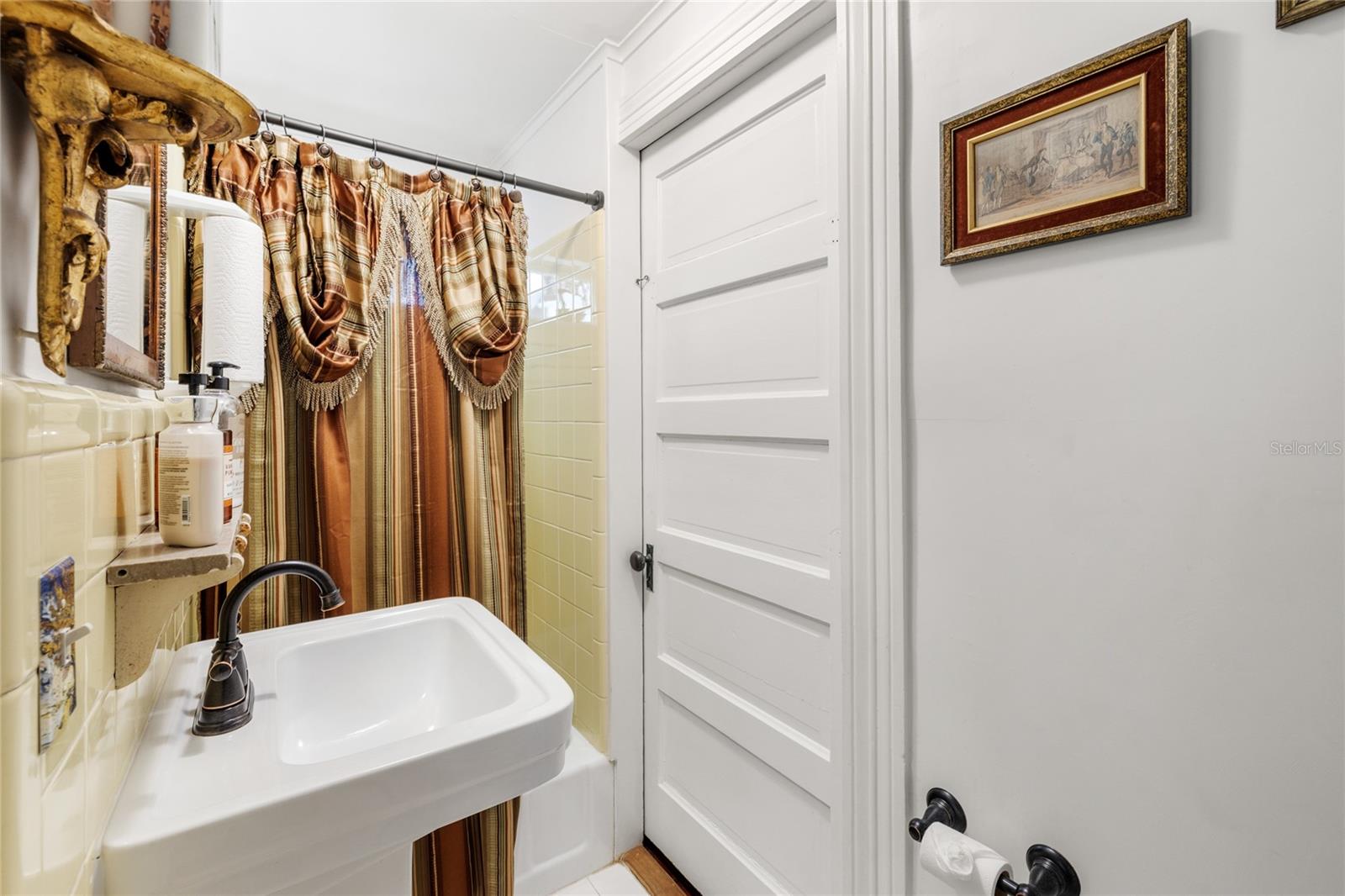 Image 16 of 83 For 442 3rd Avenue