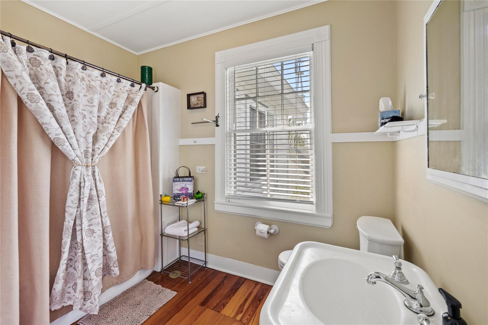 Image 31 of 83 For 442 3rd Avenue