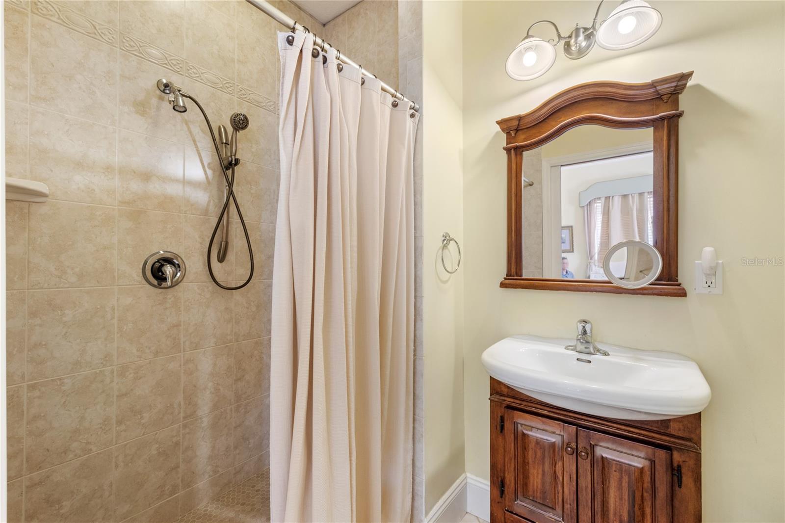 Image 63 of 83 For 442 3rd Avenue