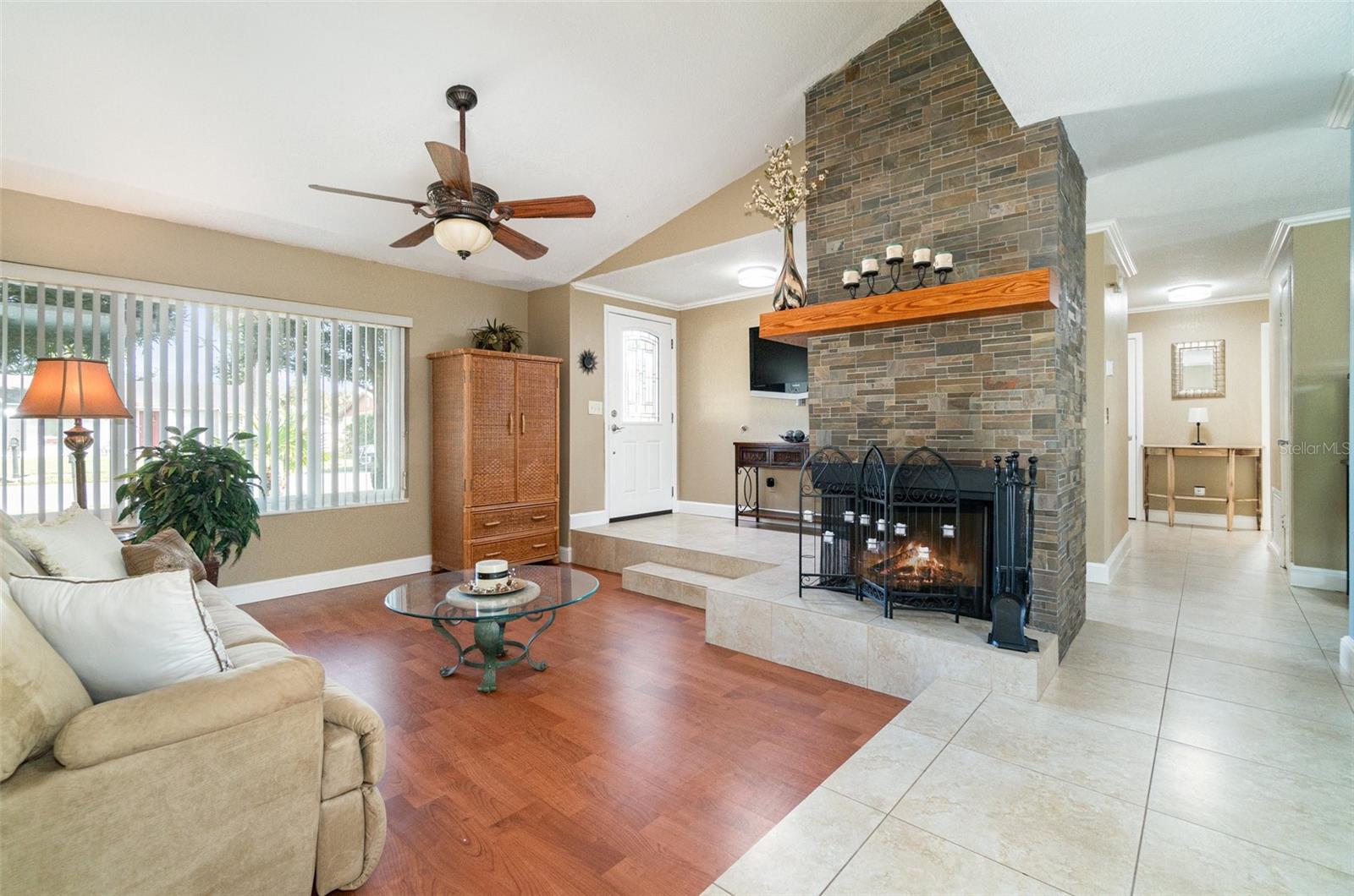 Image 5 of 28 For 1020 Alameda Drive
