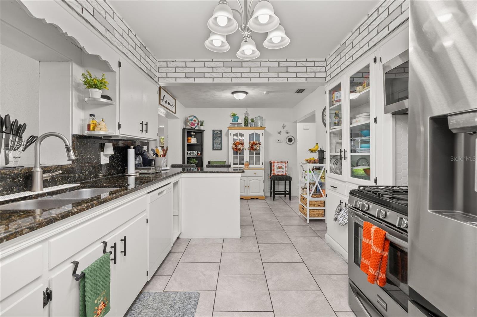 Image 13 of 85 For 1305 Wren Avenue