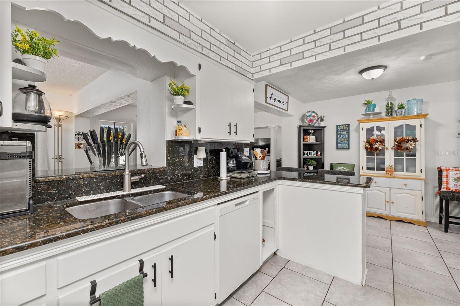 Image 15 of 85 For 1305 Wren Avenue