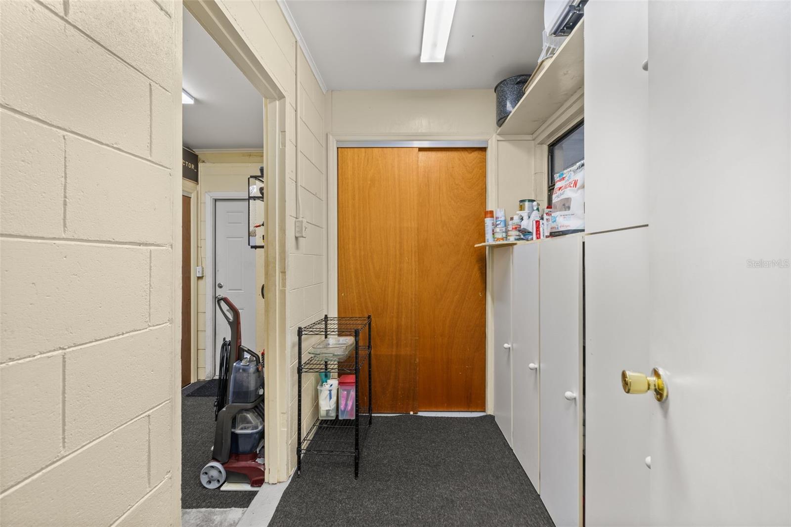 Image 17 of 85 For 1305 Wren Avenue