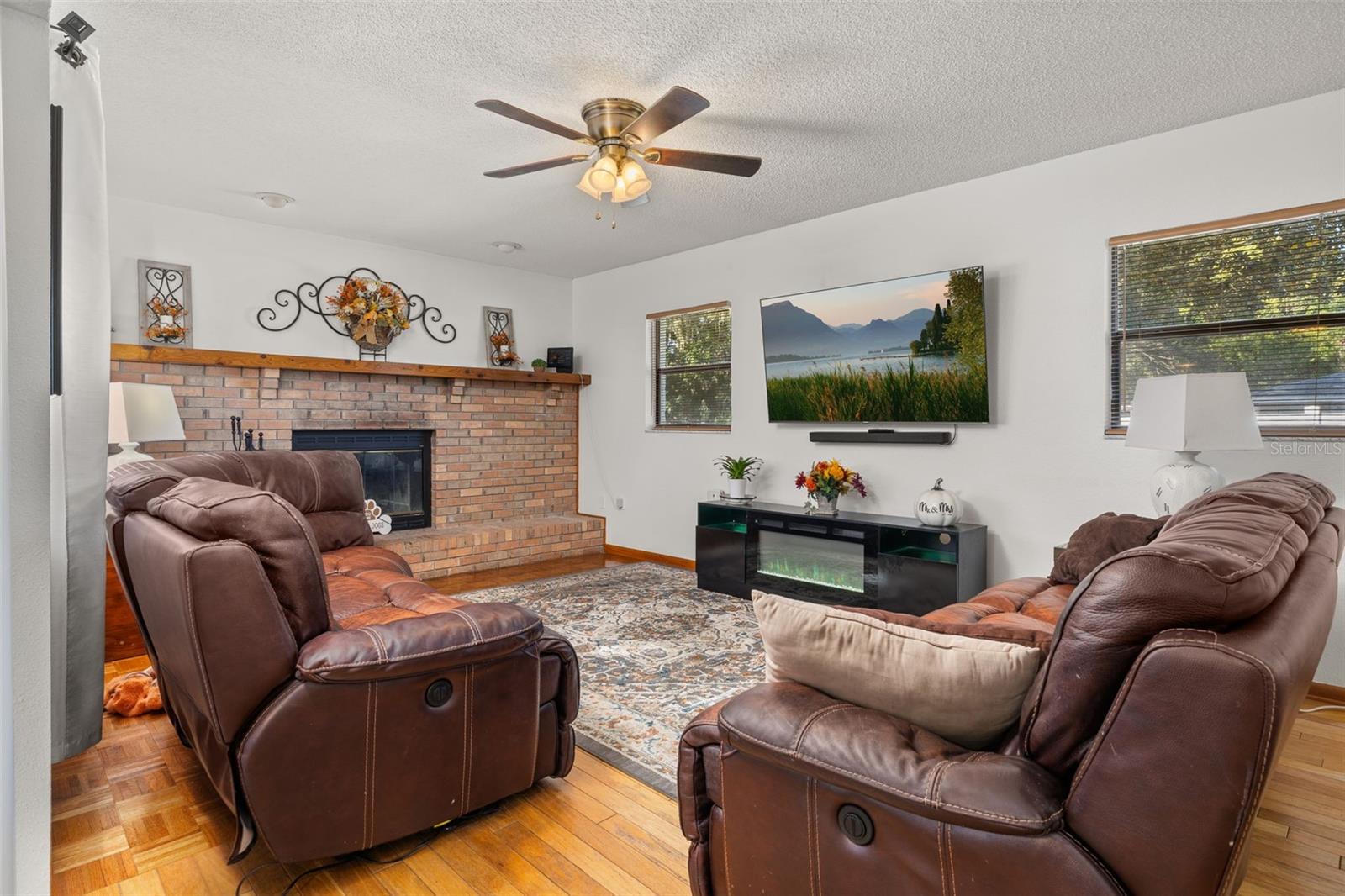 Image 26 of 85 For 1305 Wren Avenue