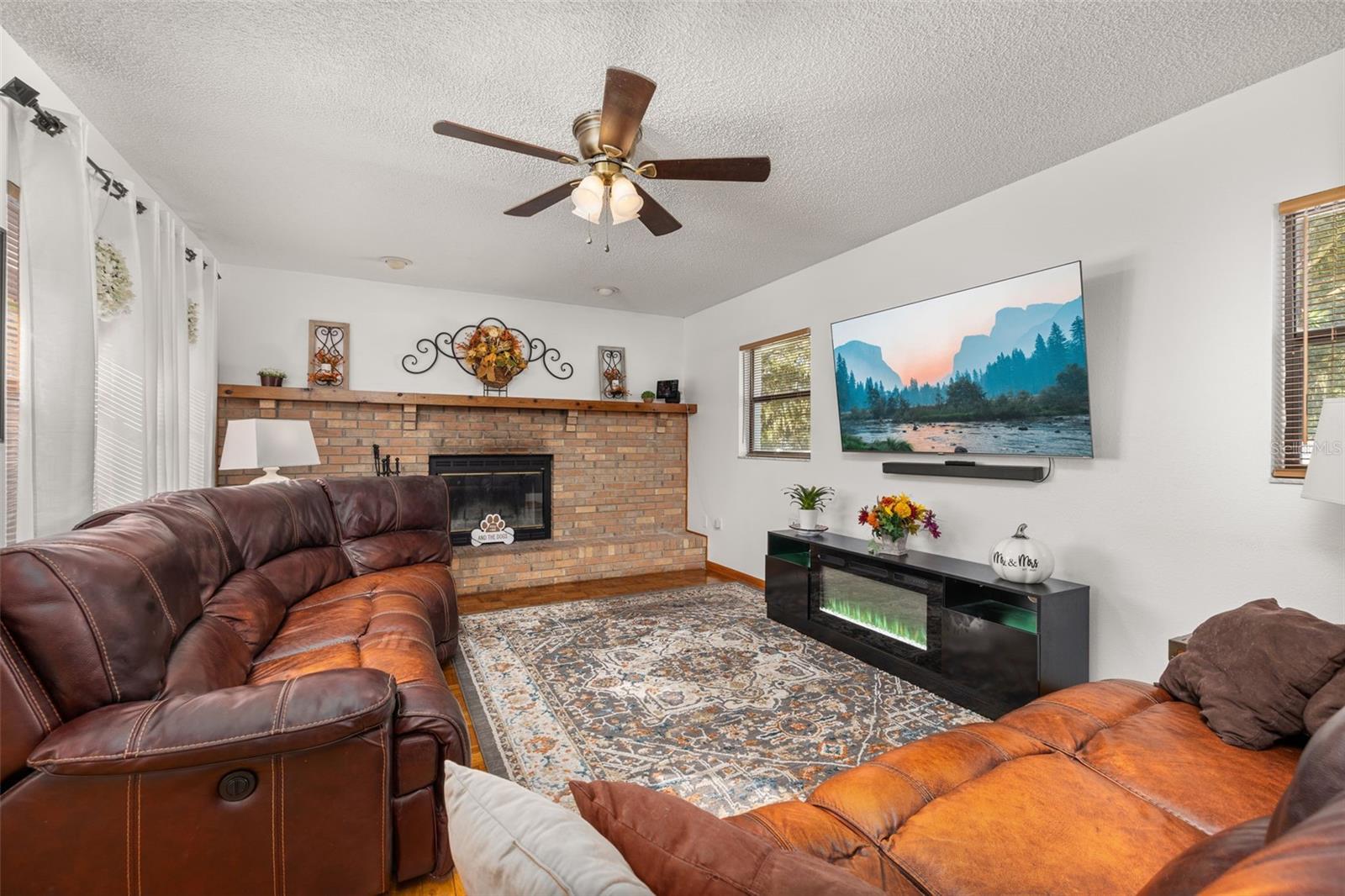 Image 28 of 85 For 1305 Wren Avenue