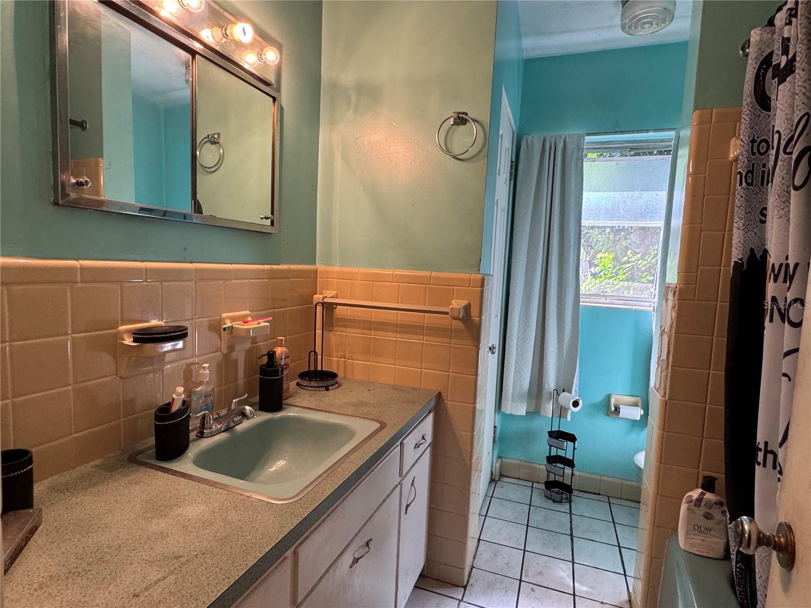 Image 10 of 22 For 2506 Martinwood Drive