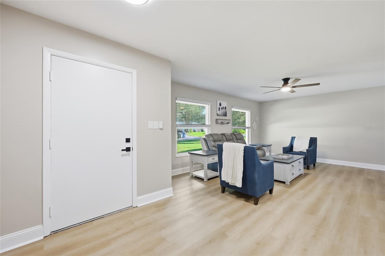 Image 11 of 46 For 898 Shed Street