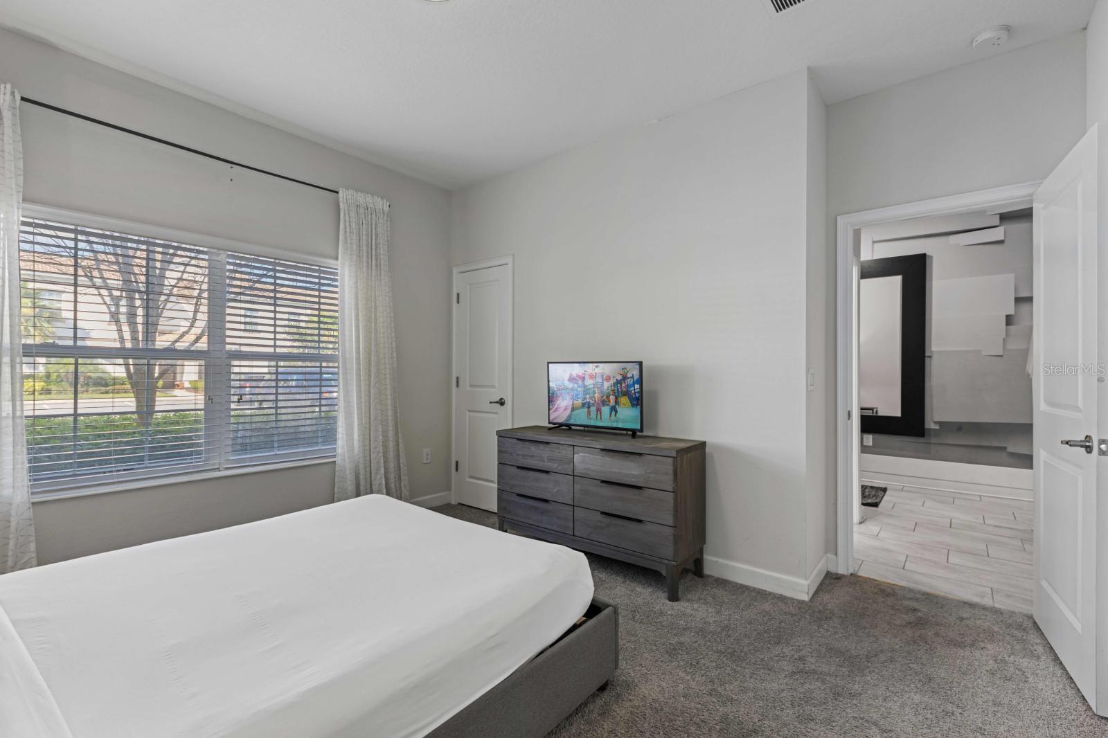 Image 21 of 27 For 8990 Stinger Drive