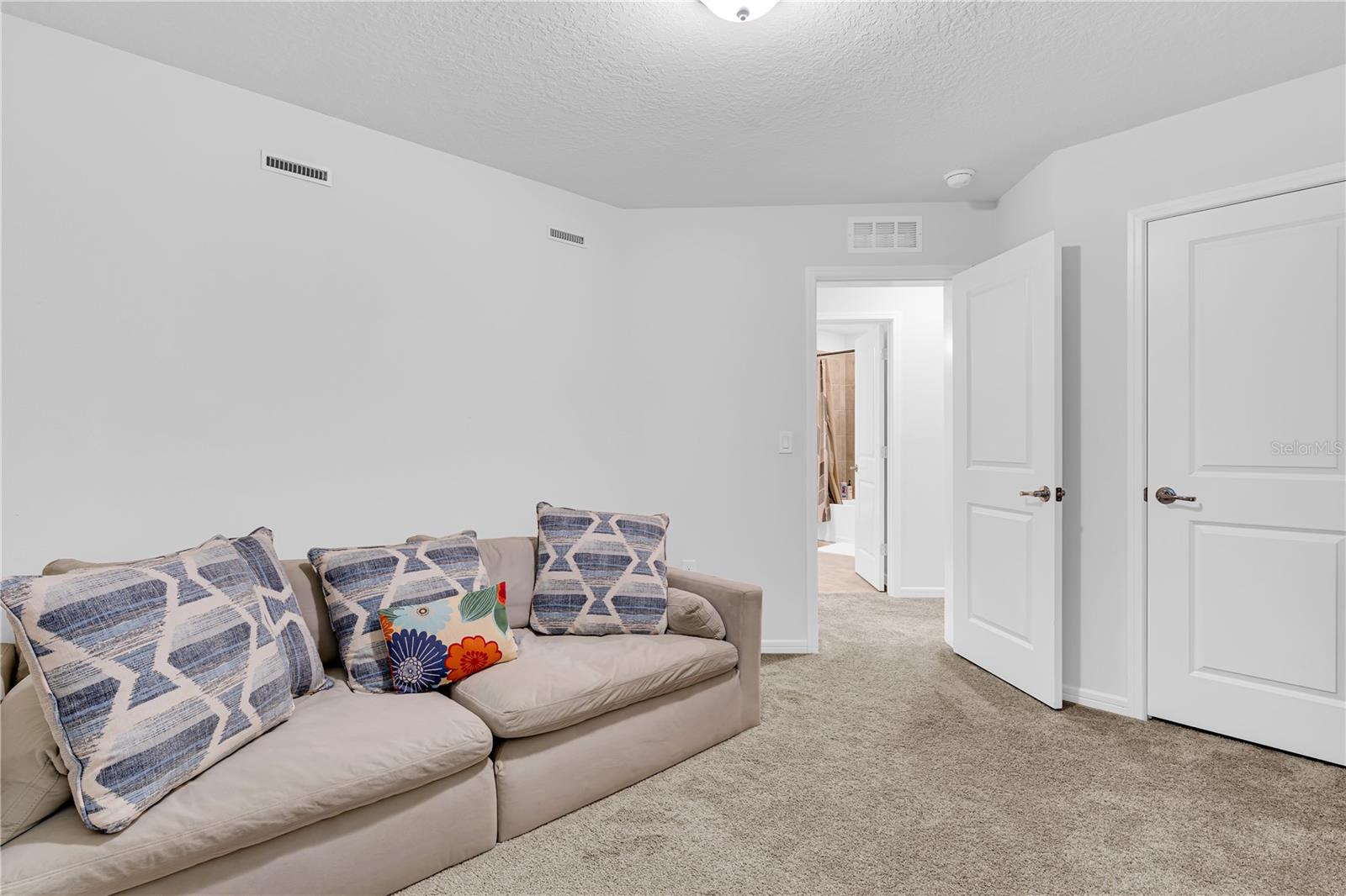 Image 16 of 26 For 2706 Fetching Trail